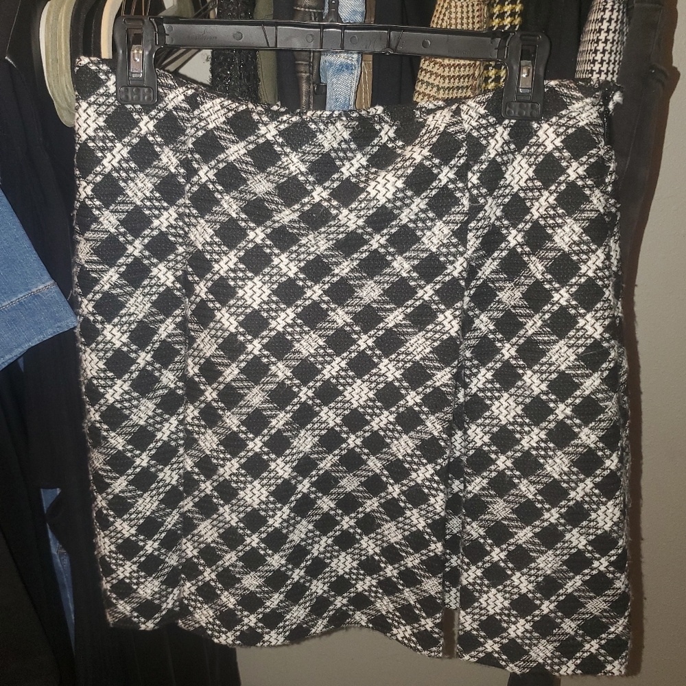 KARL LAGERFELD Black and White Plaid Large Pleats Women's Skirt